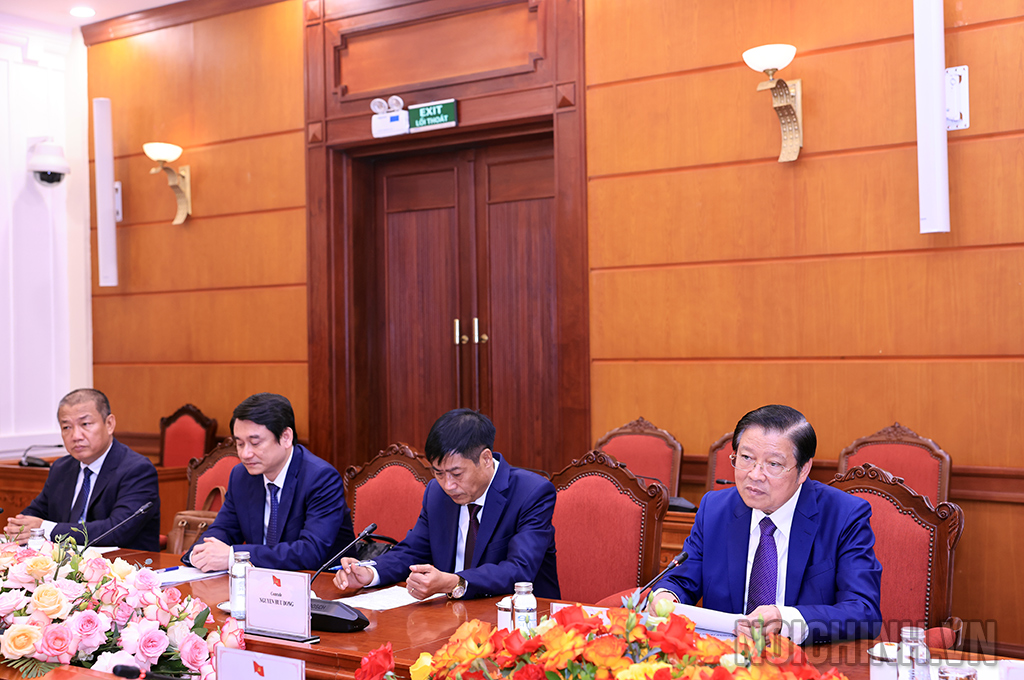 đồng chí Phan Đình Trạc, Ủy viên Bộ Chính trị, Bí thư Trung ương Đảng, Trưởng Ban Nội chính Trung ương tại buổi tiếp