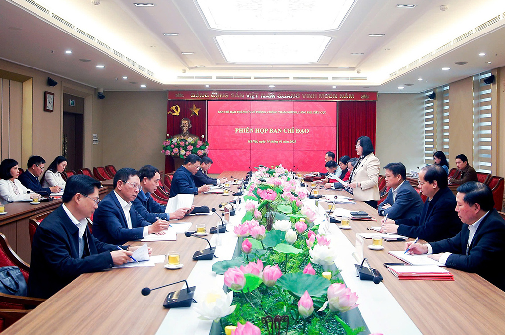 Một phiên họp Ban Chỉ đạo phòng, chống tham nhũng, lãng phí, tiêu cực thành phố Hà Nội