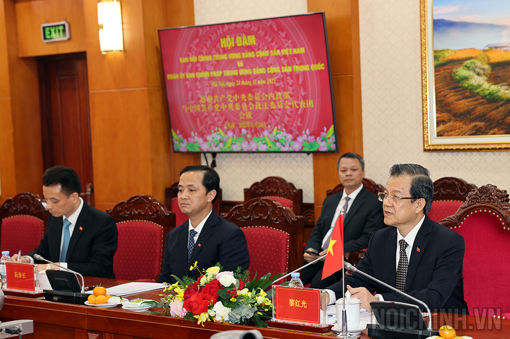 Đồng chí Lê Hồng Quang, Ủy viên Trung ương Đảng, Phó Trưởng Ban Nội chính Trung ương Đảng Cộng sản Việt Nam tại Hội đàm