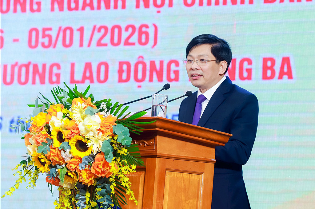 Đồng chí Đặng Văn Dũng, Phó Trưởng Ban Nội chính Trung ương phát biểu tại buổi Lễ