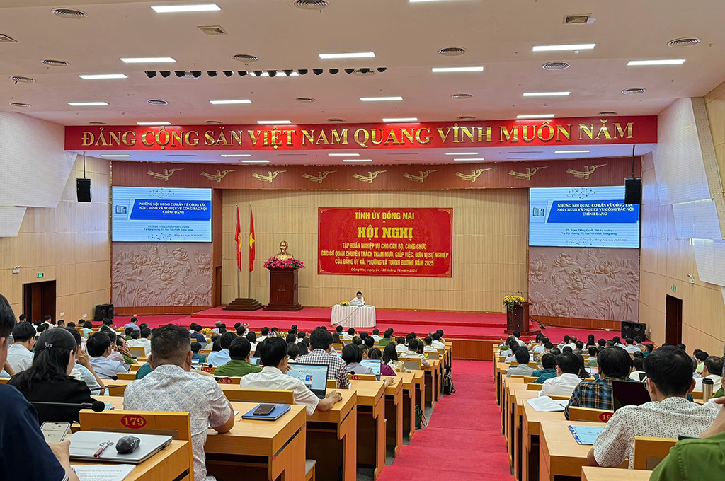 Toàn cảnh Hội nghị