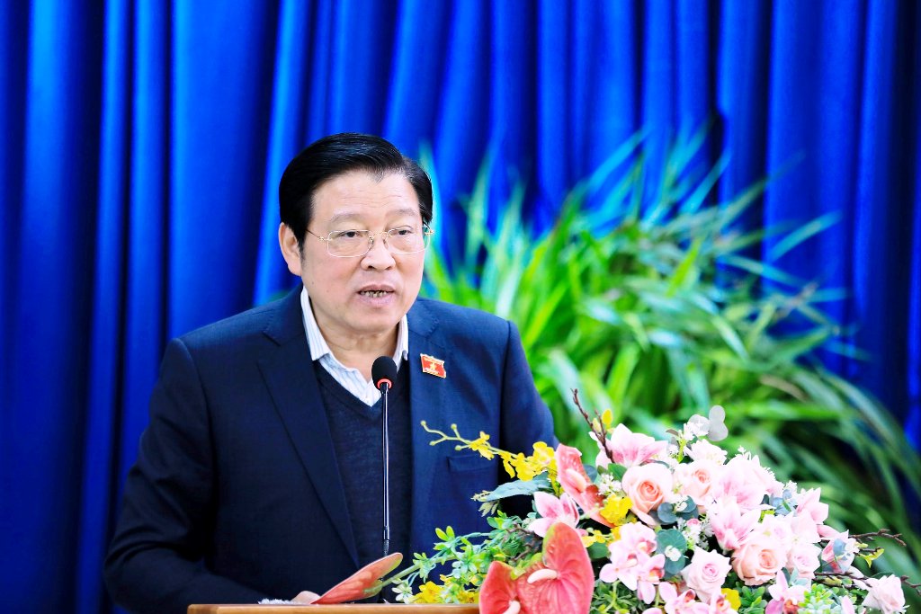 Đồng chí Phan Đình Trạc, Ủy viên Bộ Chính trị, Bí thư Trung ương Đảng, Trưởng Ban Nội chính Trung ương phát biểu tại Hội nghị