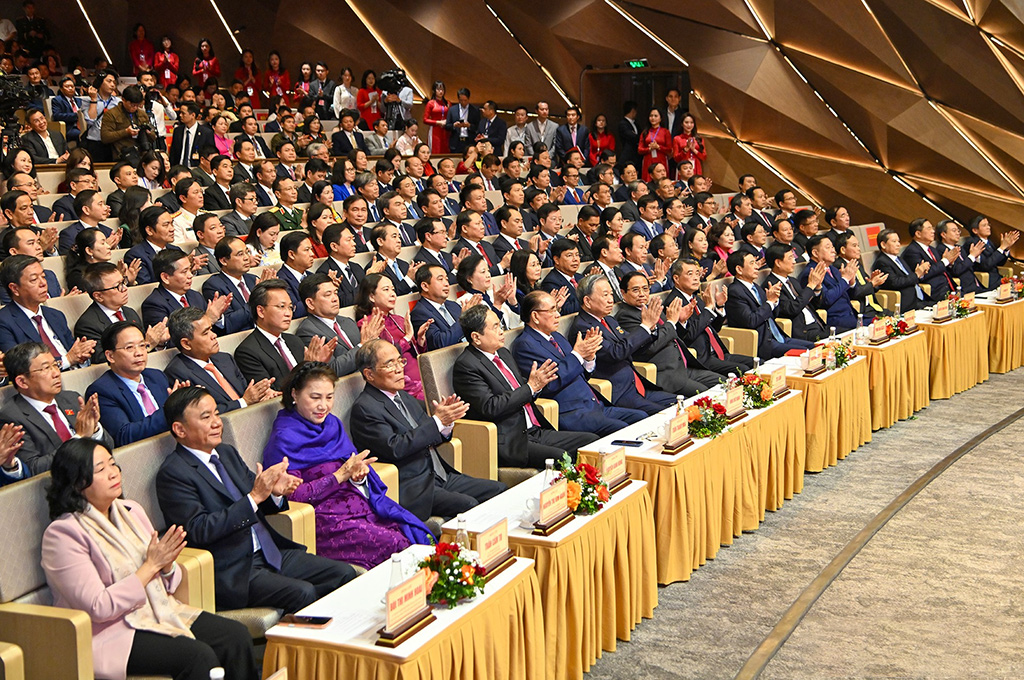 Tổng Bí thư Tô Lâm cùng các đồng chí lãnh đạo, nguyên lãnh đạo Đảng, Nhà nước và đại biểu tham dự buổi Lễ