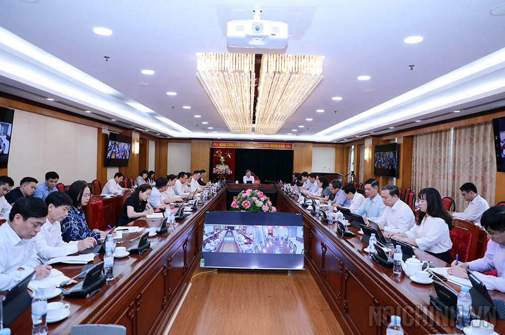 Quang cảnh Cuộc họp