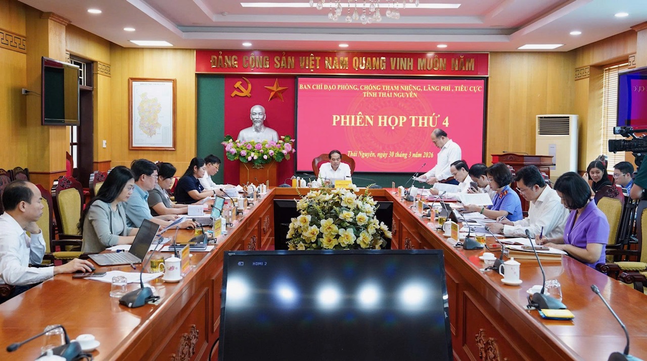 Quang cảnh Phiên họp