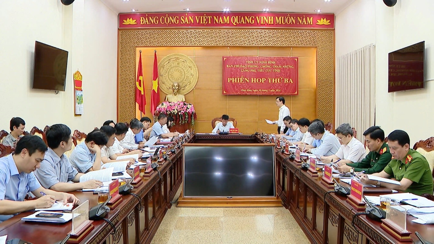 Quang cảnh Phiên họp