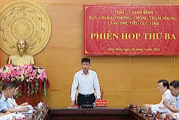 Đồng chí Trần Huy Tuấn, Bí thư Tỉnh ủy, Trưởng Ban Chỉ đạo kết luận Phiên họp