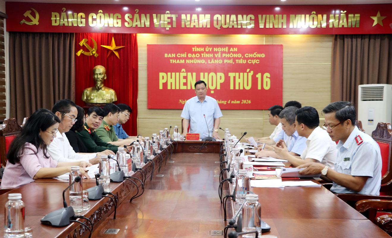 Toàn cảnh Phiên họp