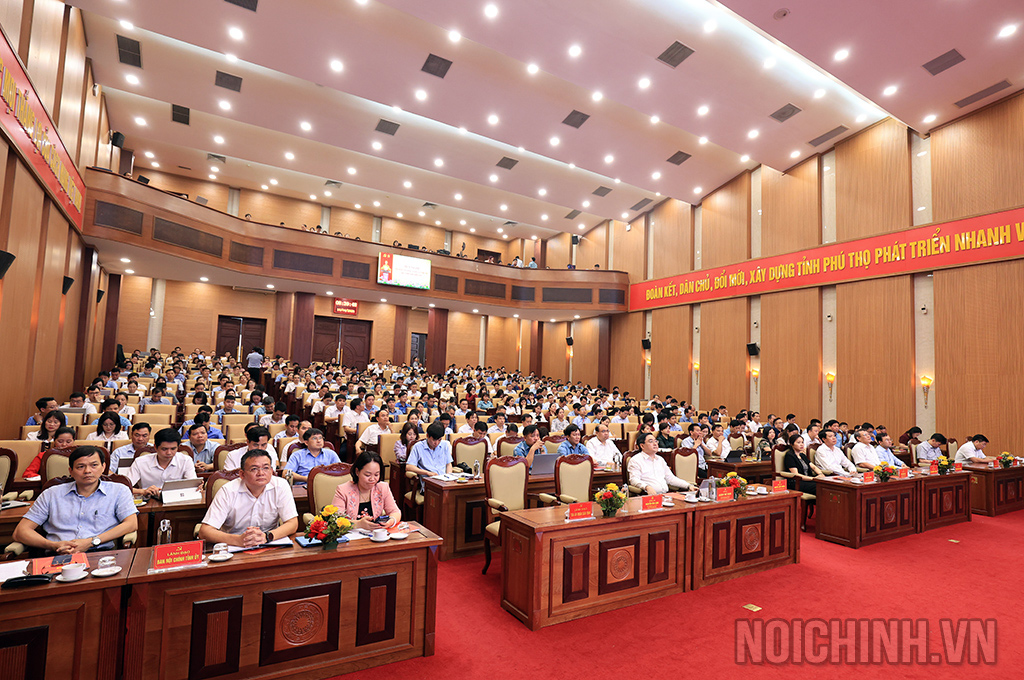 Các đại biểu tham dự Hội nghị