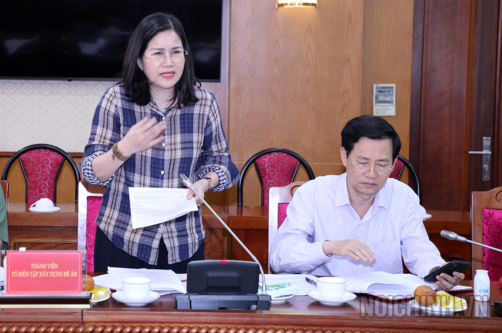 Đồng chí Lê Thị Thu Hằng, Phó Vụ trưởng Vụ 5, Ban Tổ chức Trung ương