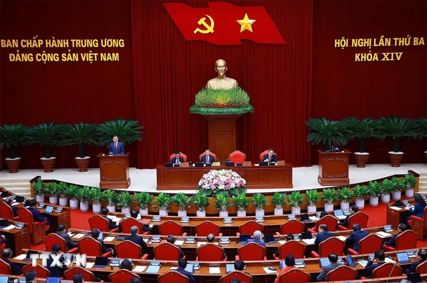 Quang cảnh hội nghị lần thứ Ba, Ban Chấp hành Trung ương Đảng khóa XIV