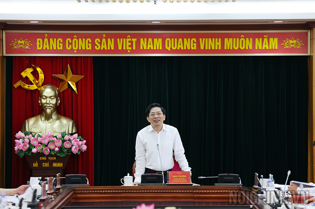 Đồng chí Đặng Văn Dũng, Ủy viên Trung ương Đảng, Ủy viên Ban Thường vụ Đảng ủy các cơ quan Đảng Trung ương, Phó Trưởng ban, Bí thư Đảng ủy cơ quan Ban Nội chính Trung ương phát biểu kết luận