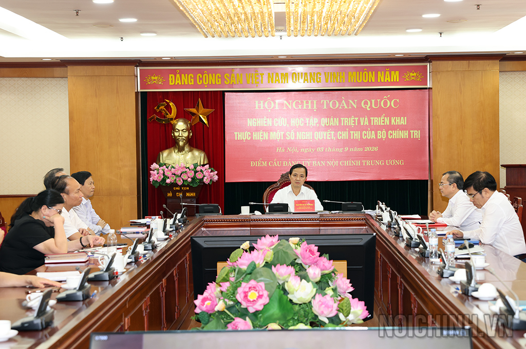 Đồng chí Nguyễn Xuân Trường, Phó Trưởng ban, Phó Bí thư đảng ủy cơ quan Ban Nội chính Trung ương chủ trì tại điểm cầu Ban Nội chính Trung ương