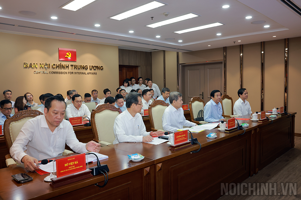 Các đại biểu dự buổi Lễ