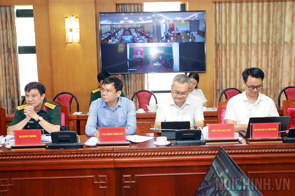 Các đại biểu dự Tọa đàm
