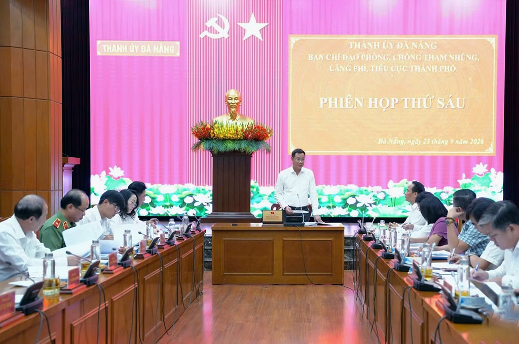 Quang cảnh Phiên họp
