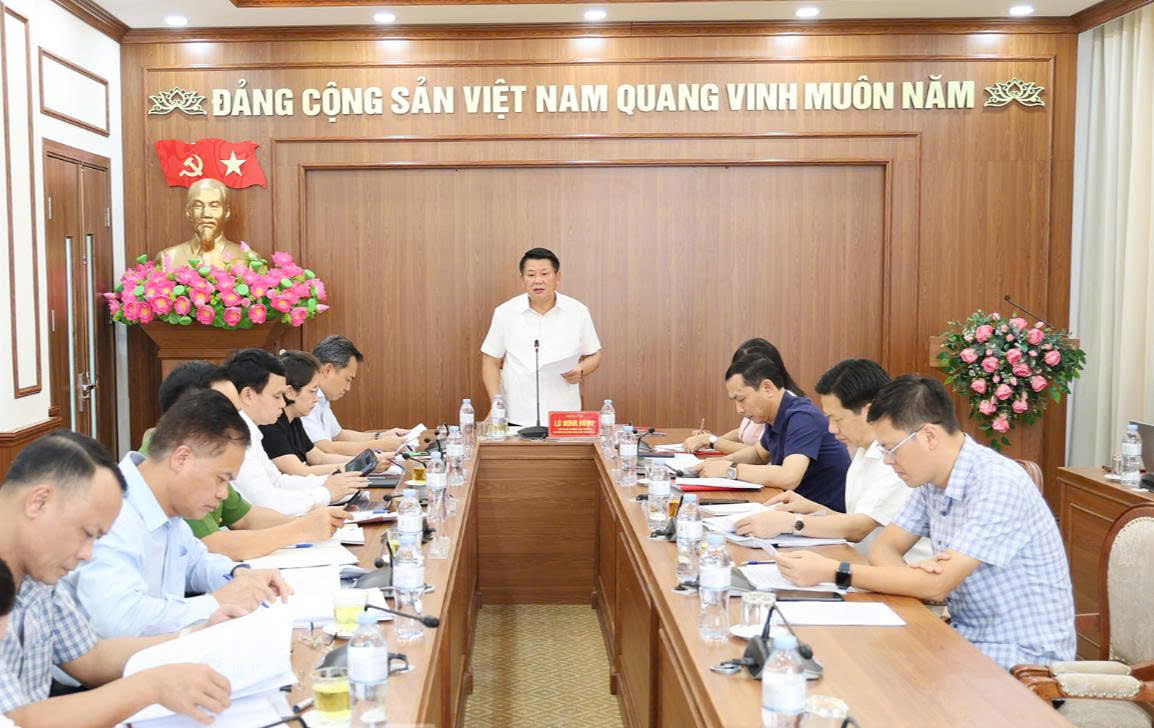 oàn cảnh cuộc họp