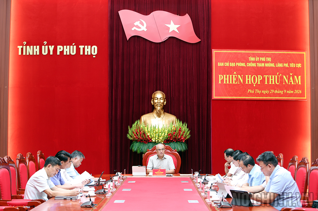 Quang cảnh Phiên họp