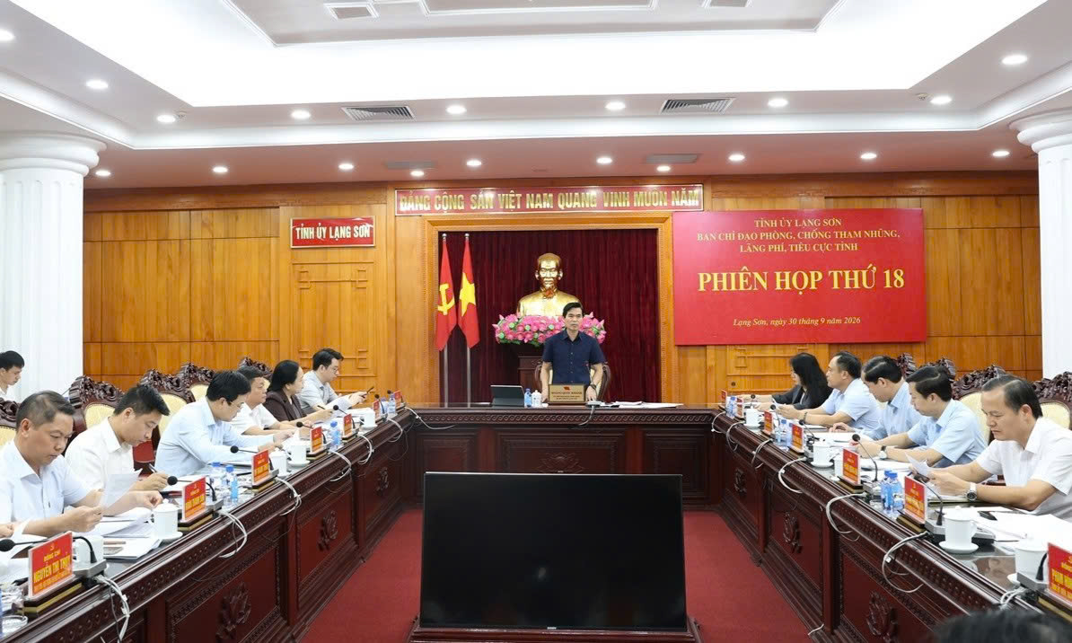 Toàn cảnh Phiên họp
