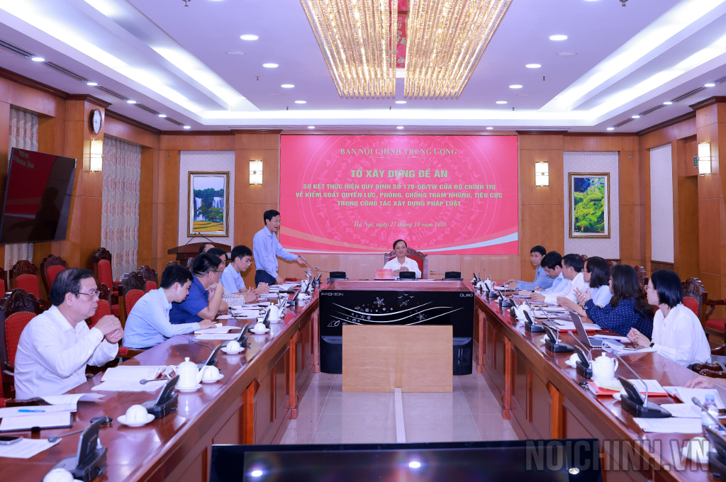 Quang cảnh Cuộc họp