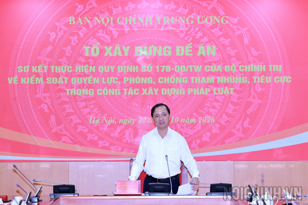 Đồng chí Nguyễn Xuân Trường, Phó Trưởng Ban Nội chính Trung ương, Tổ trưởng Tổ Xây dựng Đề án phát biểu