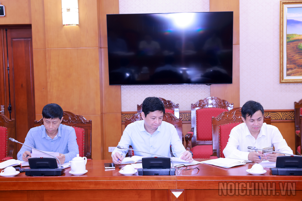 Thành viên Tổ Biên tập xây dựng Đề án tham dự Cuộc họp